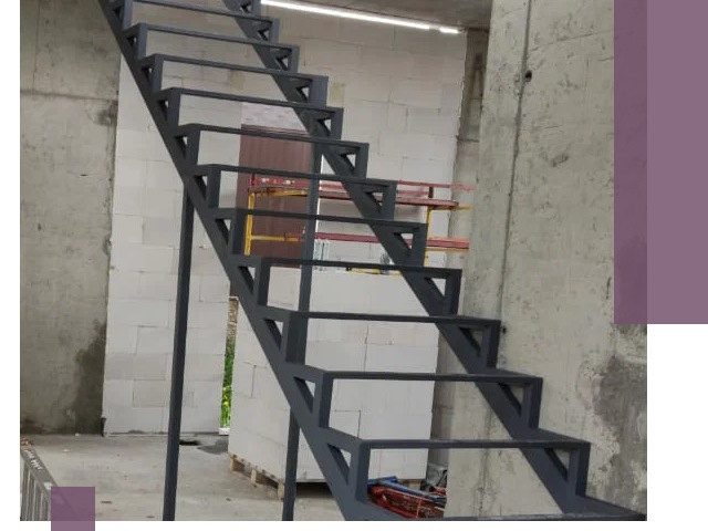 Демонтаж металлических лестниц в Узловой быстро и безопасно