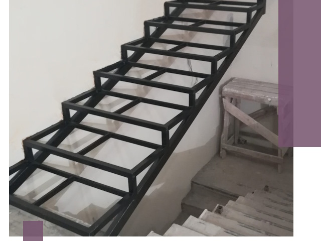 Демонтаж лестниц на металлокаркасе в Узловой: быстрый вывоз и разбор