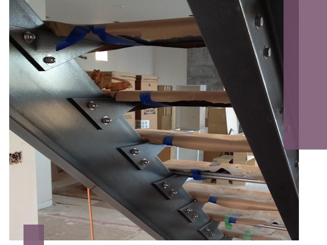 Усиление лестничных конструкций и усиление опор в Узловой