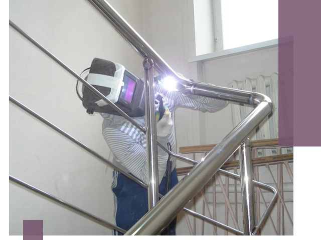 Монтаж перил и ограждений качественно в Узловой